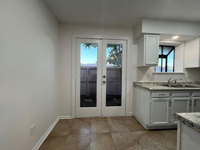 1801 W Spring Creek Parkway U2, Plano, TX 75023