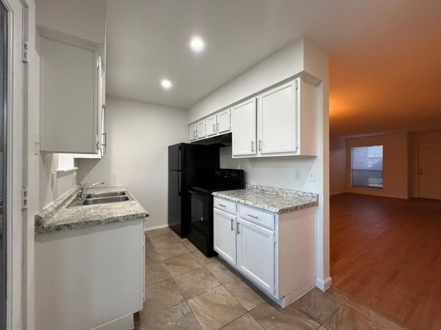 1801 W Spring Creek Parkway U2, Plano, TX 75023