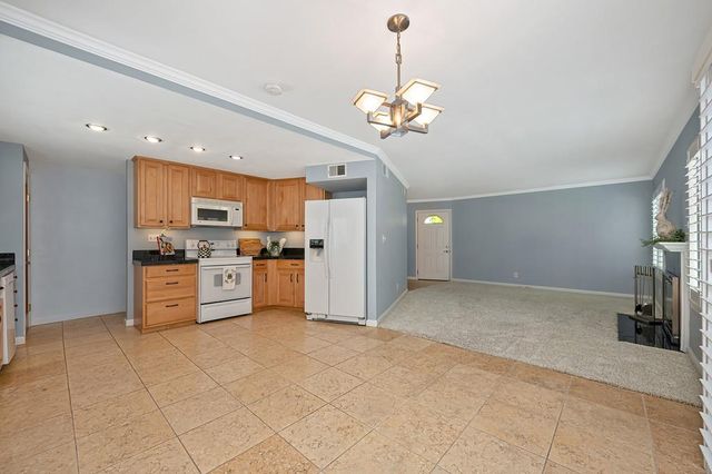 3092 Swallows Nest Dr, Sacramento, CA 95833
