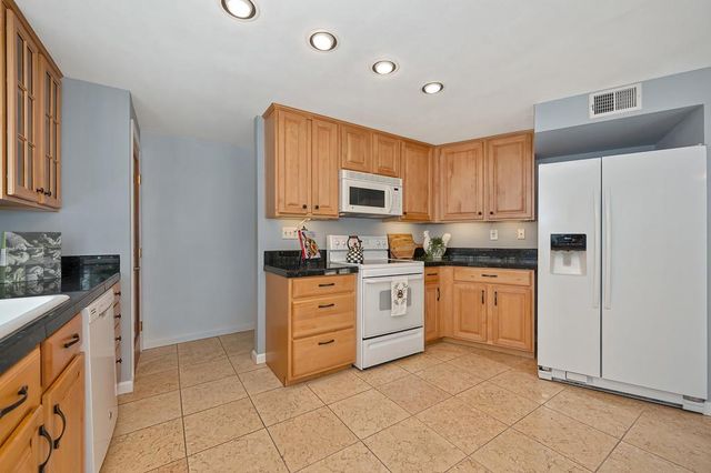 3092 Swallows Nest Dr, Sacramento, CA 95833