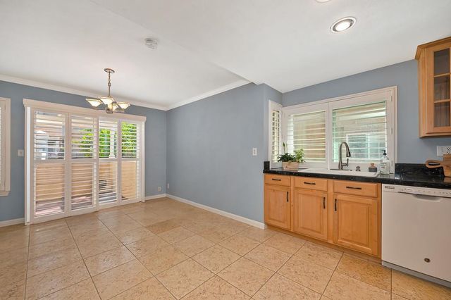 3092 Swallows Nest Dr, Sacramento, CA 95833