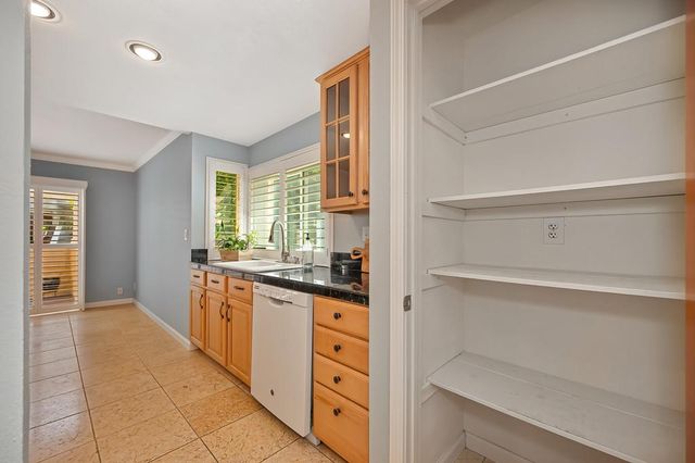 3092 Swallows Nest Dr, Sacramento, CA 95833