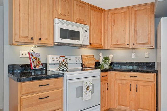 3092 Swallows Nest Dr, Sacramento, CA 95833