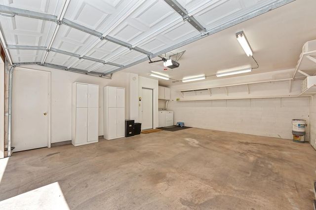 3092 Swallows Nest Dr, Sacramento, CA 95833