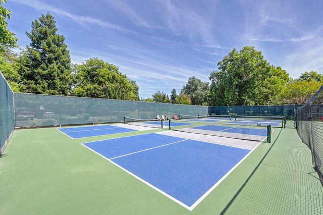 3092 Swallows Nest Dr, Sacramento, CA 95833
