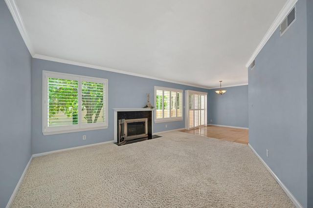 3092 Swallows Nest Dr, Sacramento, CA 95833