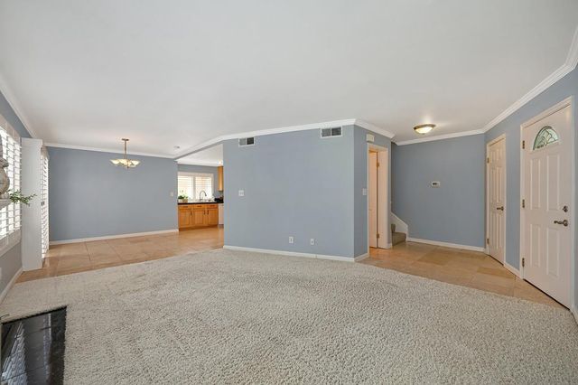 3092 Swallows Nest Dr, Sacramento, CA 95833