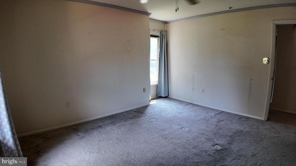 7906 PEARLBUSH DR #7906-3, Gaithersburg, MD 20879