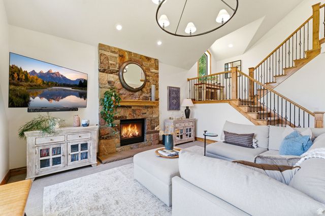 1381 E 5985 S, Salt Lake City, UT 84121