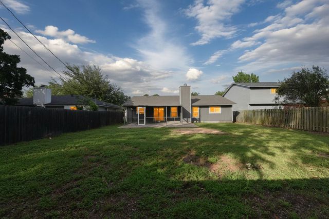 11214 Blackmoor DR, Austin, TX 78759