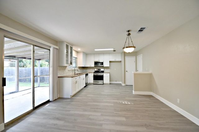 11214 Blackmoor DR, Austin, TX 78759