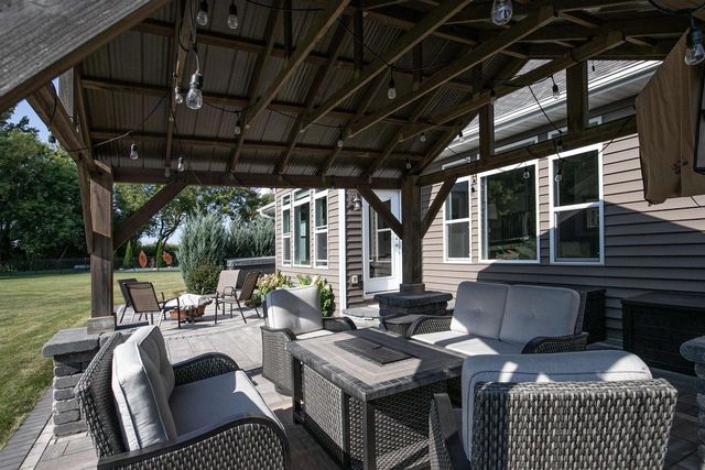 4637 TRELLIS DRIVE, De Pere, WI 54115