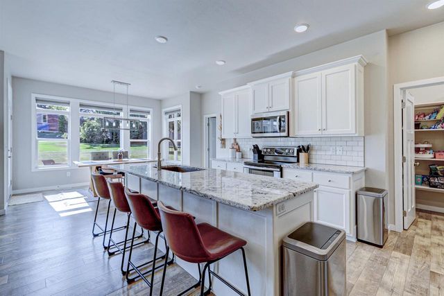 4637 TRELLIS DRIVE, De Pere, WI 54115