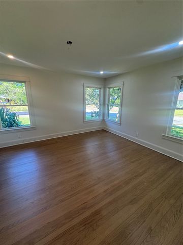 7103 Westbrook Lane, Dallas, TX 75214