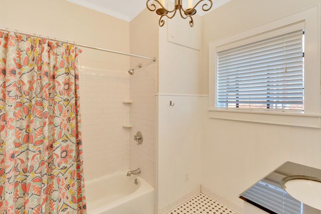 711 Dallas Road, Chattanooga, TN 37405