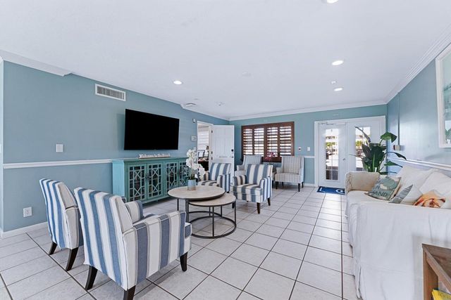 1199 Hillsboro Mile 133, Hillsboro Beach, FL 33062