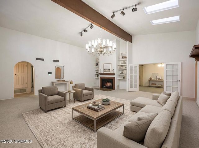 2080 Tres Pinos Lane, Las Cruces, NM 88005