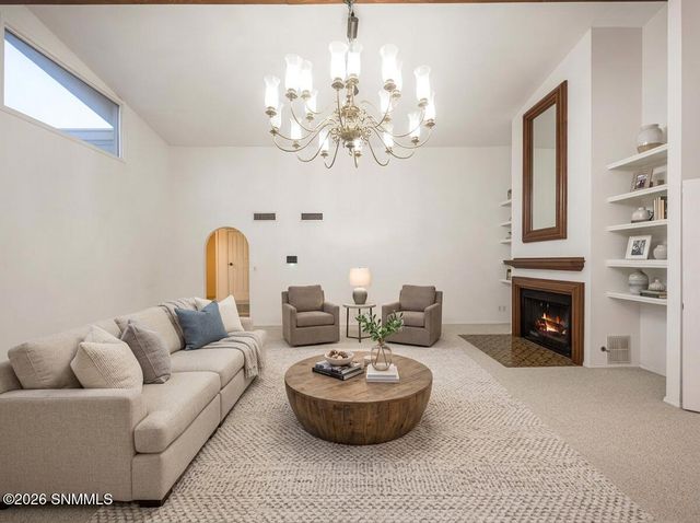 2080 Tres Pinos Lane, Las Cruces, NM 88005