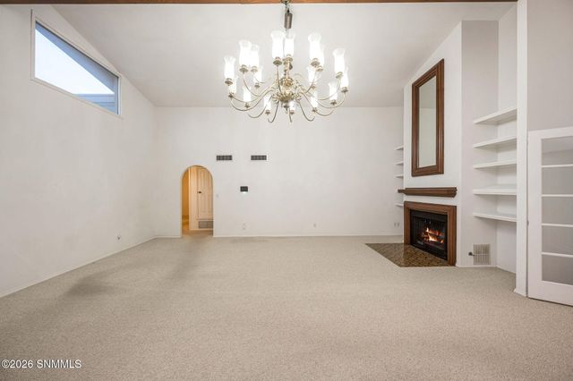 2080 Tres Pinos Lane, Las Cruces, NM 88005