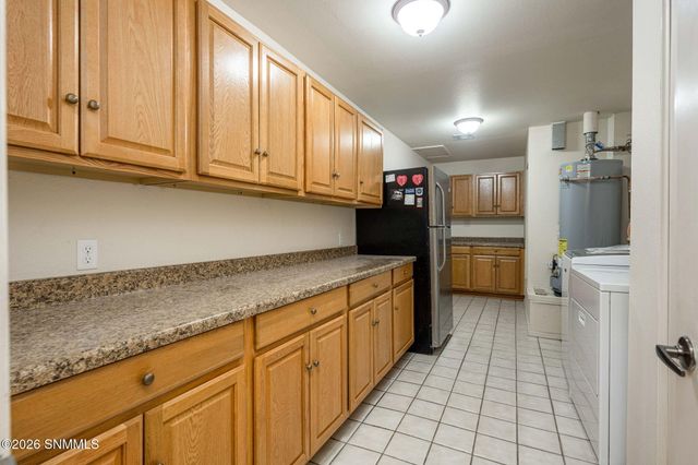 2080 Tres Pinos Lane, Las Cruces, NM 88005