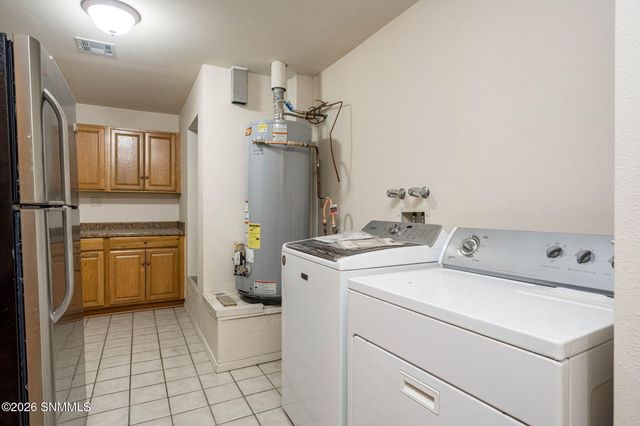 2080 Tres Pinos Lane, Las Cruces, NM 88005