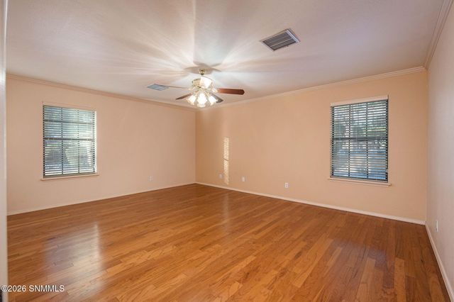 2080 Tres Pinos Lane, Las Cruces, NM 88005