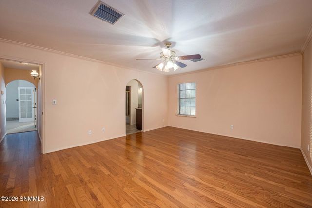 2080 Tres Pinos Lane, Las Cruces, NM 88005