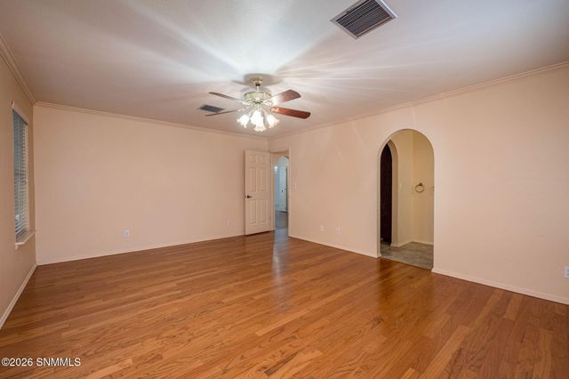 2080 Tres Pinos Lane, Las Cruces, NM 88005