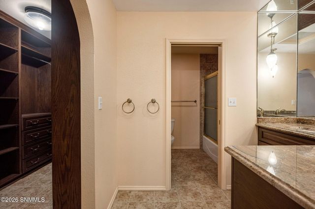 2080 Tres Pinos Lane, Las Cruces, NM 88005