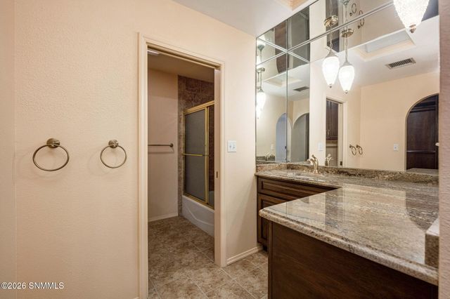 2080 Tres Pinos Lane, Las Cruces, NM 88005