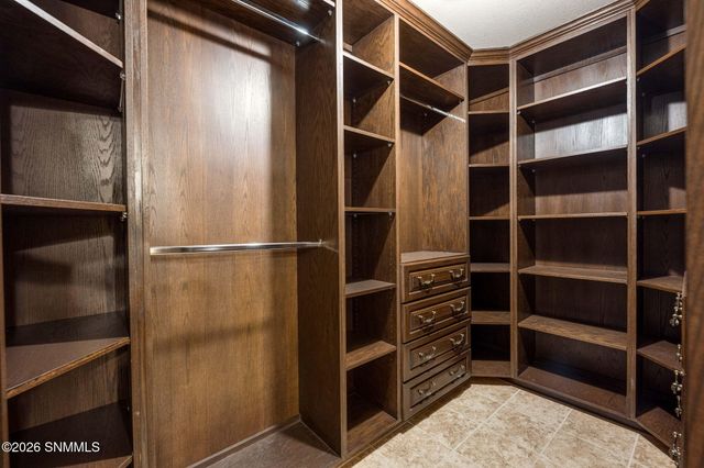 2080 Tres Pinos Lane, Las Cruces, NM 88005