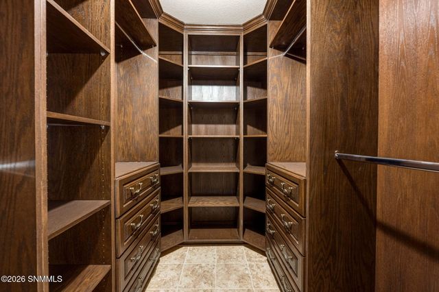 2080 Tres Pinos Lane, Las Cruces, NM 88005