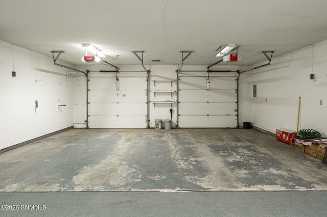 2080 Tres Pinos Lane, Las Cruces, NM 88005