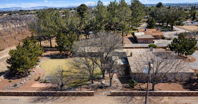 2080 Tres Pinos Lane, Las Cruces, NM 88005