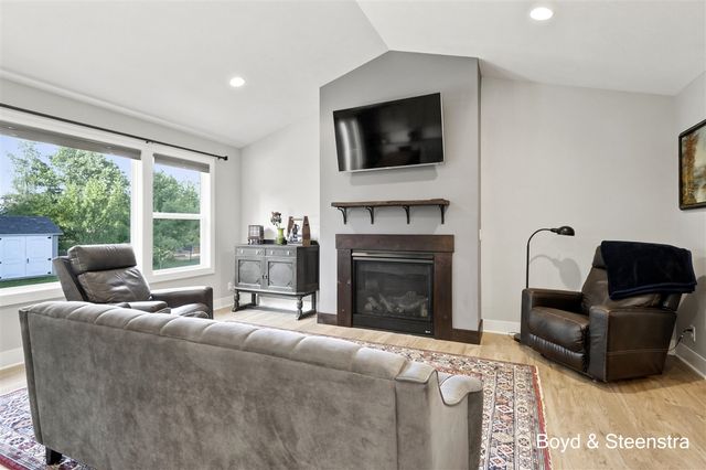 13092 Boulderway Trail, Grand Haven, MI 49417