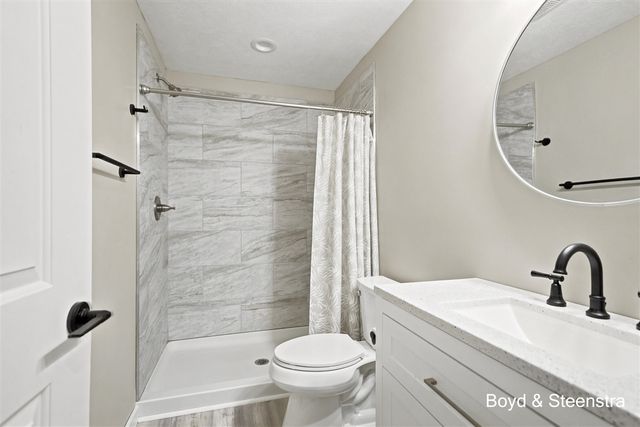 13092 Boulderway Trail, Grand Haven, MI 49417