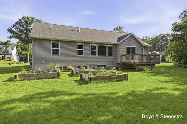 13092 Boulderway Trail, Grand Haven, MI 49417