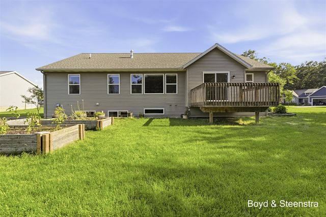13092 Boulderway Trail, Grand Haven, MI 49417
