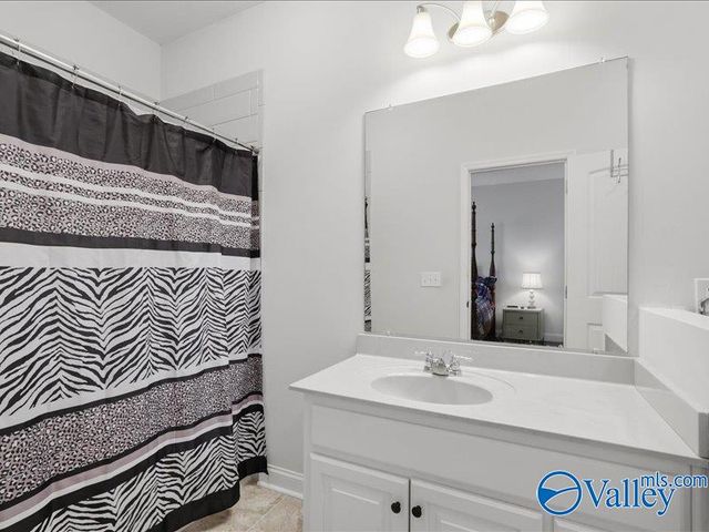 344 Oak Grove Road, New Hope, AL 35760