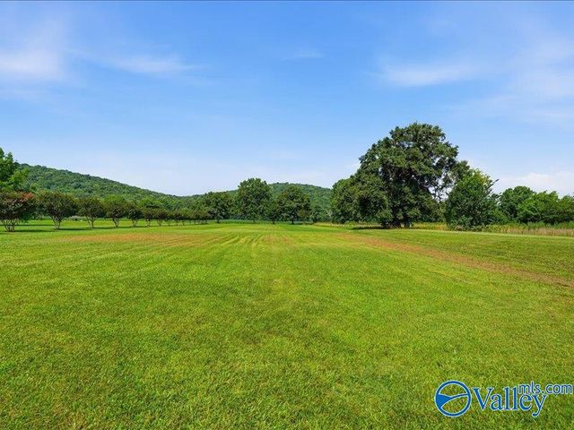 344 Oak Grove Road, New Hope, AL 35760