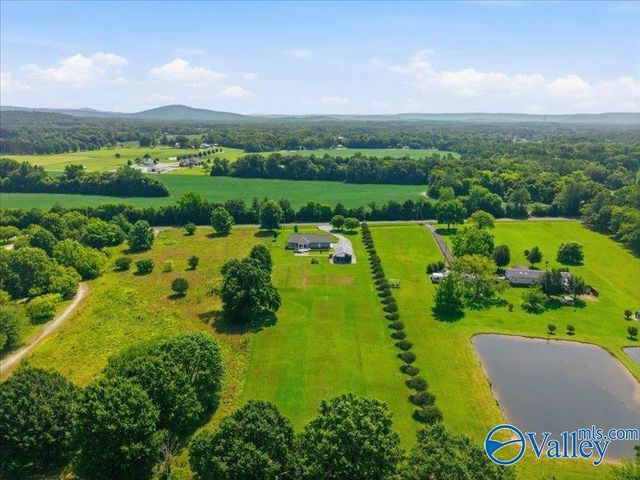 344 Oak Grove Road, New Hope, AL 35760