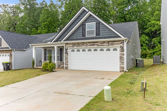 402 Bud Farmer Place, Inman, SC 29349