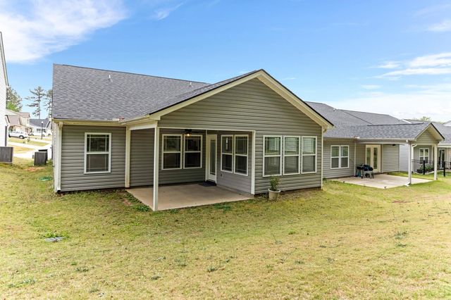 402 Bud Farmer Place, Inman, SC 29349