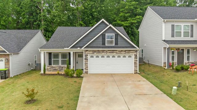 402 Bud Farmer Place, Inman, SC 29349