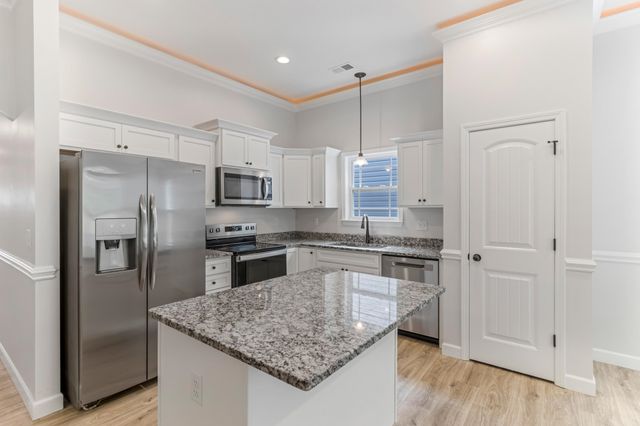 402 Bud Farmer Place, Inman, SC 29349