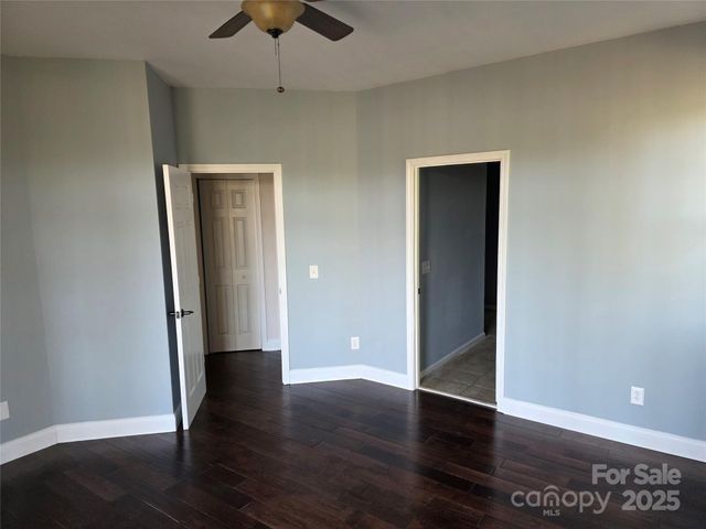 12 White Squirrel Lane, Hendersonville, NC 28739