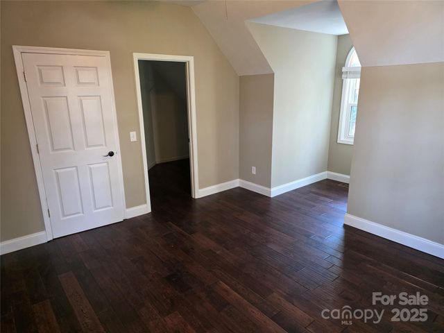 12 White Squirrel Lane, Hendersonville, NC 28739