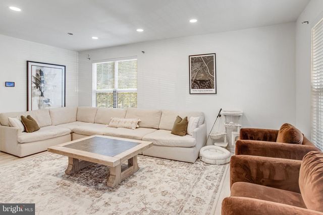 12050 ETTA PL, Bristow, VA 20136
