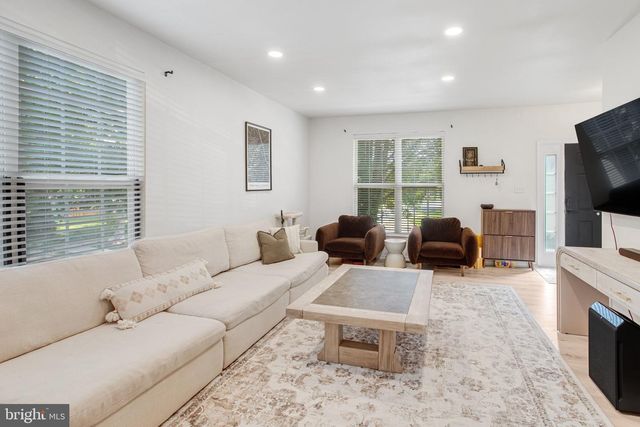 12050 ETTA PL, Bristow, VA 20136