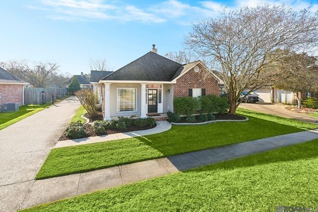 10434 Springbrook Ave, Saint George, LA 70810